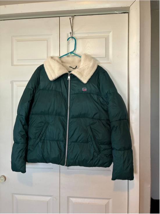 Levi's Jackets & Blazers - Women's Levi's Sherpa-Lined Puffer Jacket Green White Size XL